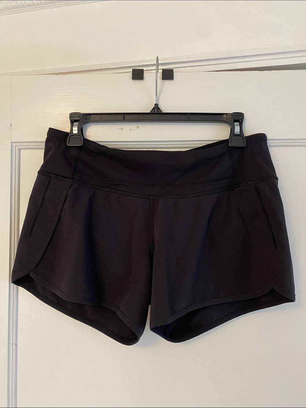 Lululemon Black Athletic Shorts sz 6